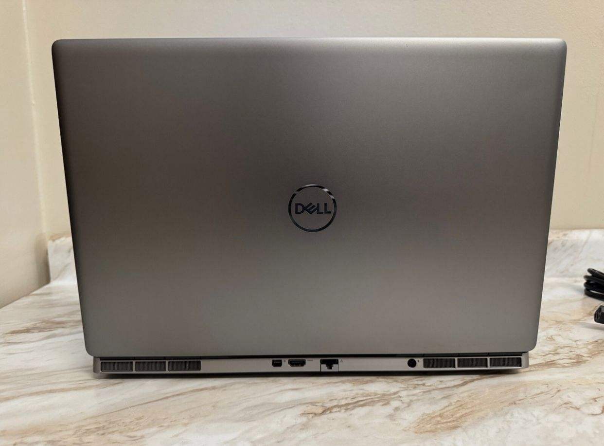 Dell Precision 7750 | i7 | SSD | Refurbished Workstatio