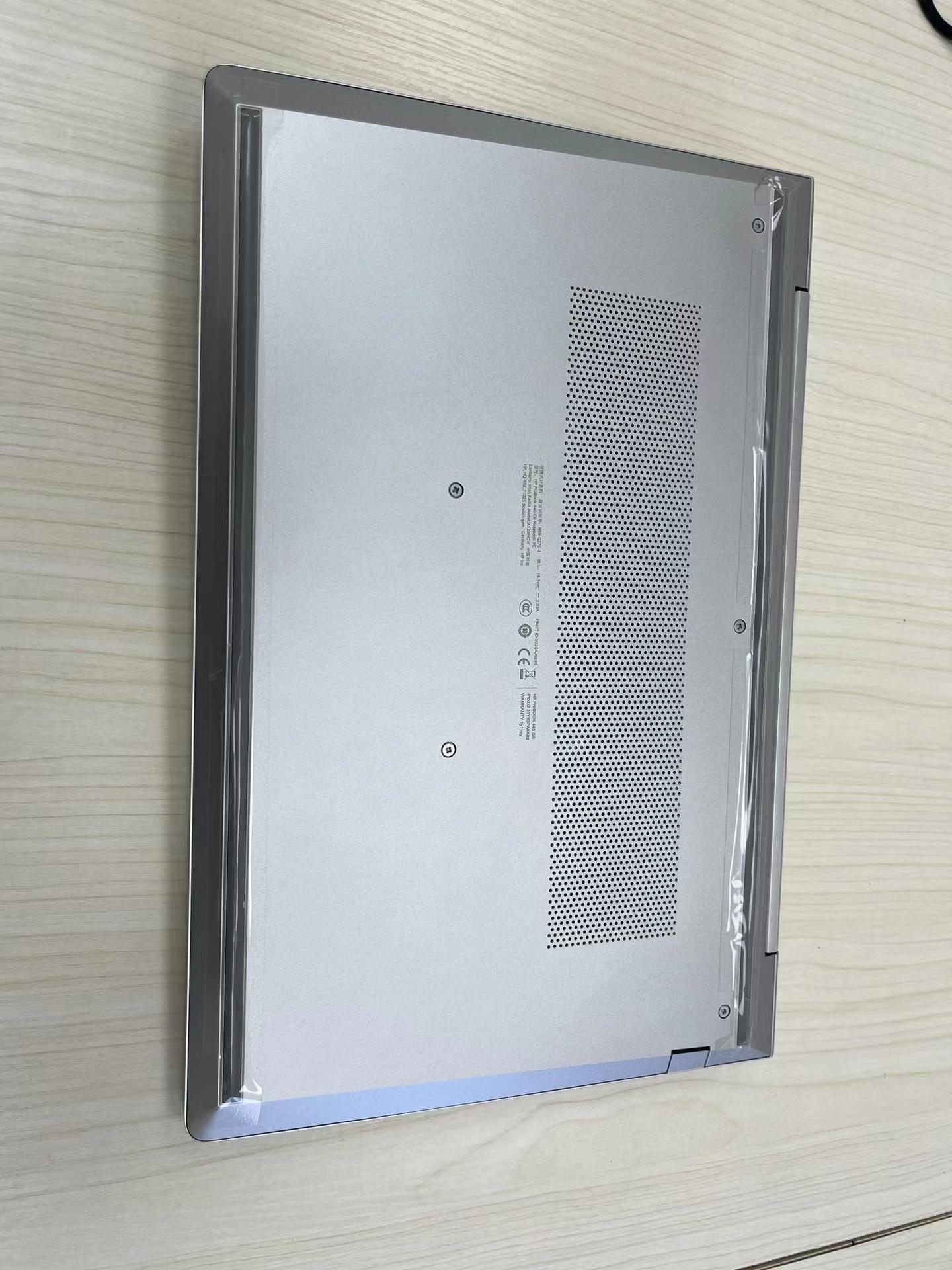 “OEM 650 G8 2-in-1 | i7 11th Gen